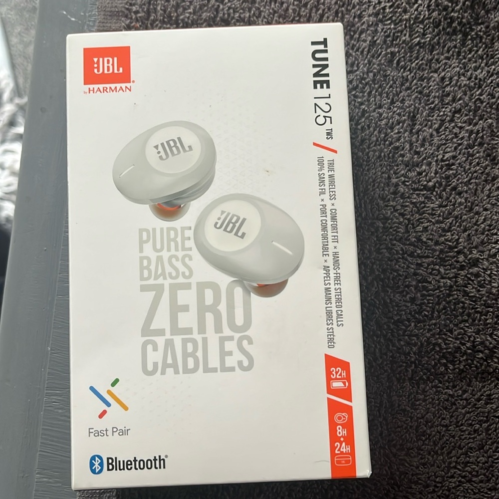 JBL BLUETOOTHTH EAR BUDS